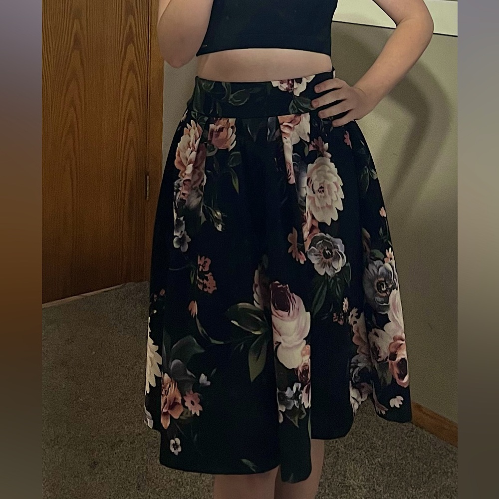 Iris Flower skirt size Large